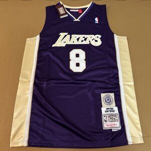 Kobe Bryant Mitchell & Ness
1996-2016 HOF LA Lakers
Purple Jersey Size XL